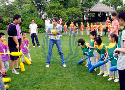 打造專業(yè)拓展培訓(xùn)師團(tuán)隊(duì) 從認(rèn)證到實(shí)踐的全面指南